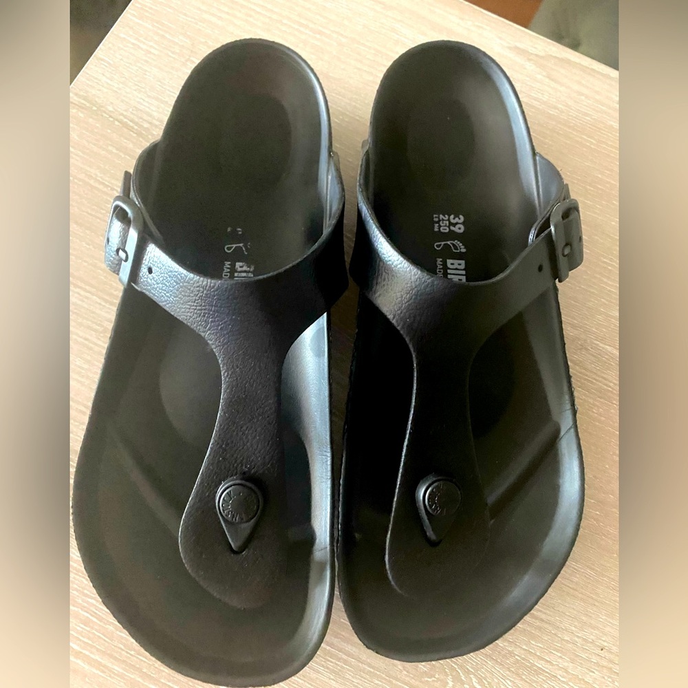 Birkenstock Gizeh Essentials Sandal Black